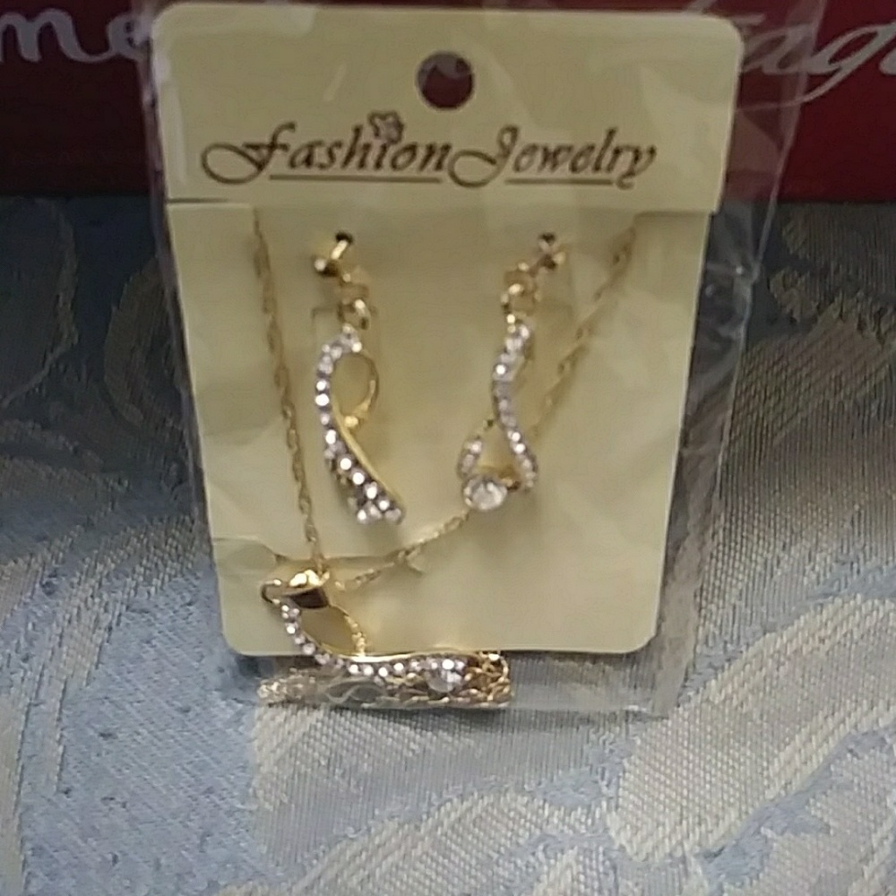 Fashion jewelry